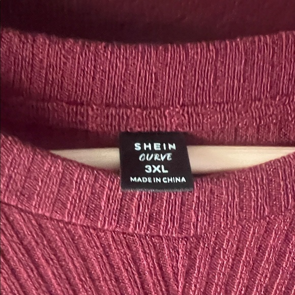 Elegant Black and Red Women's Dress Set - Picture 8 of 13